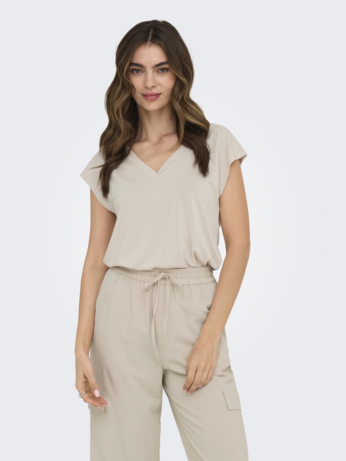 model_shot-front